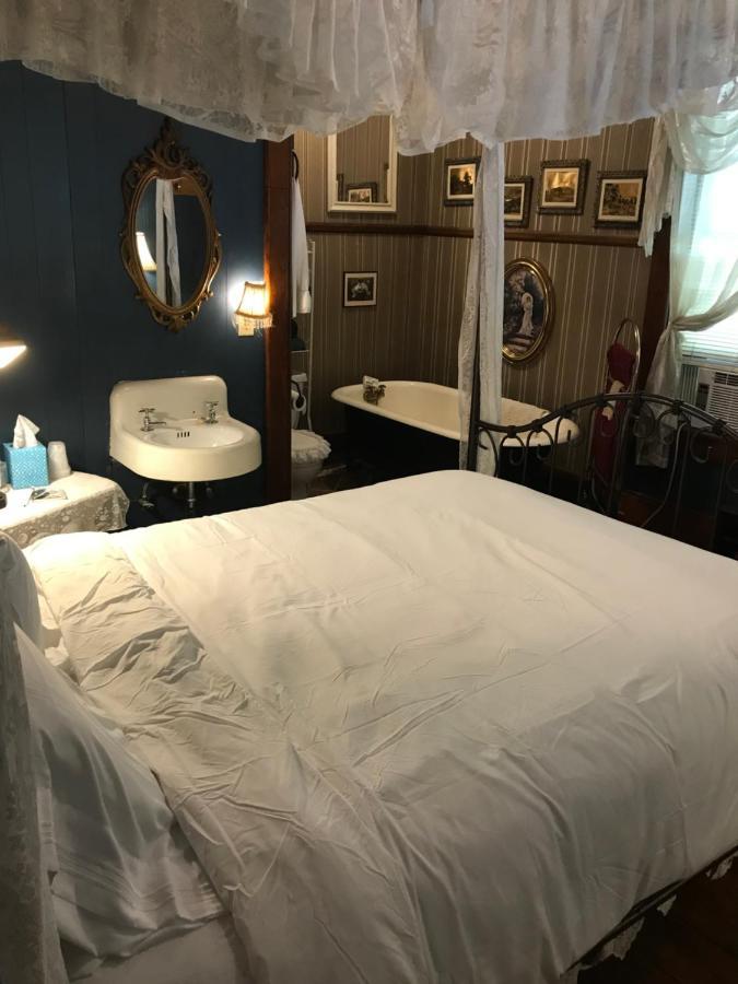Armour'S Hotel & Spa Red Boiling Springs Extérieur photo