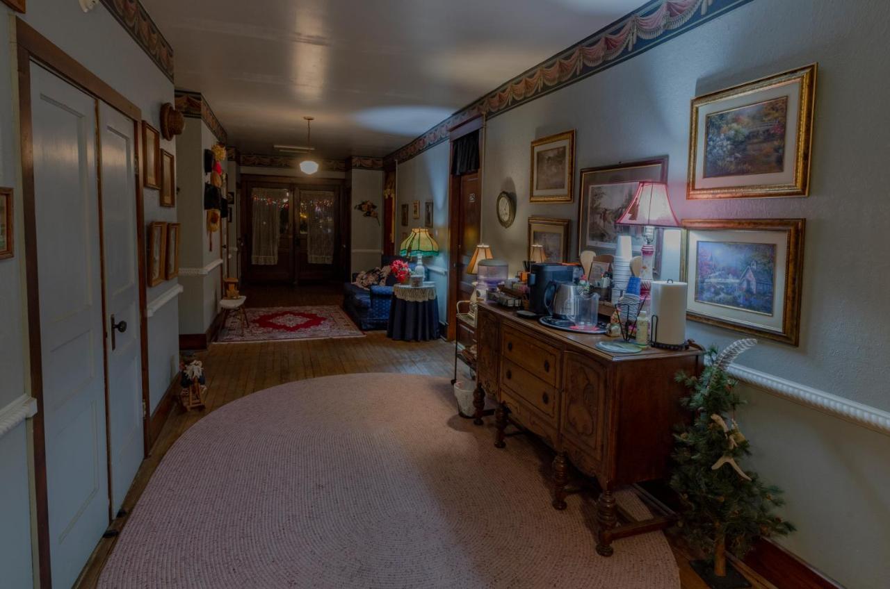 Armour'S Hotel & Spa Red Boiling Springs Extérieur photo