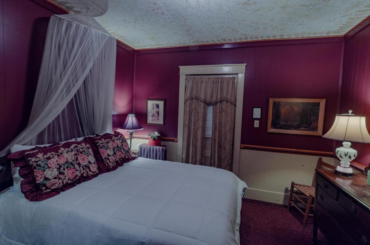 Armour'S Hotel & Spa Red Boiling Springs Extérieur photo