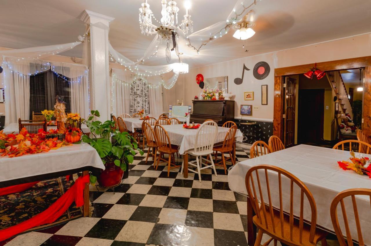 Armour'S Hotel & Spa Red Boiling Springs Extérieur photo