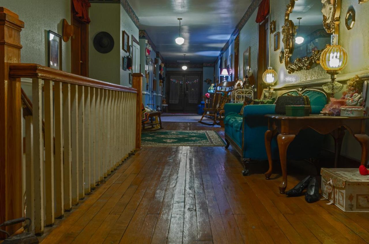 Armour'S Hotel & Spa Red Boiling Springs Extérieur photo